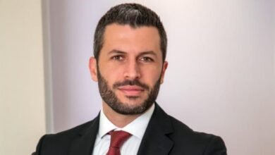 صورة توضيحية - جورج زيادة يتطرق الى عملية تجميل الذقن باستخدام الفيلر