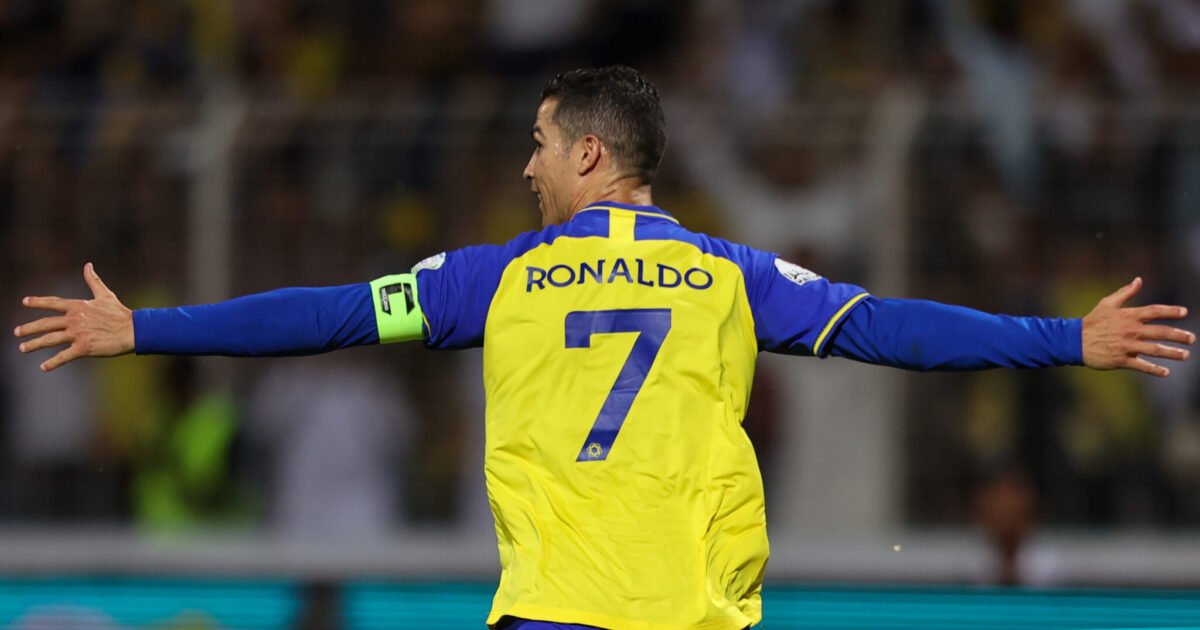 رونالدو يغادر غاضبًا ثم يحتفل بفوز النصر 3-2 على الاتفاق
