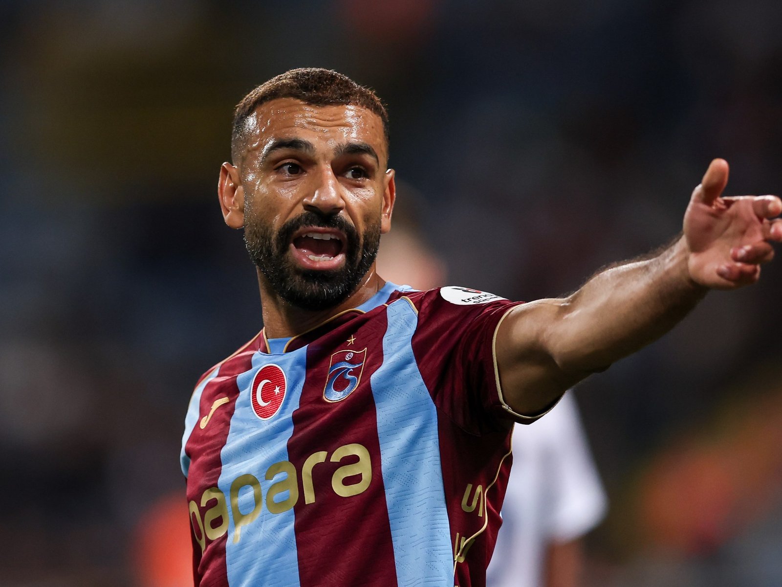 صلاح يقود طرابزون لفوزه الأول بهدفين أمام باشاك شهير