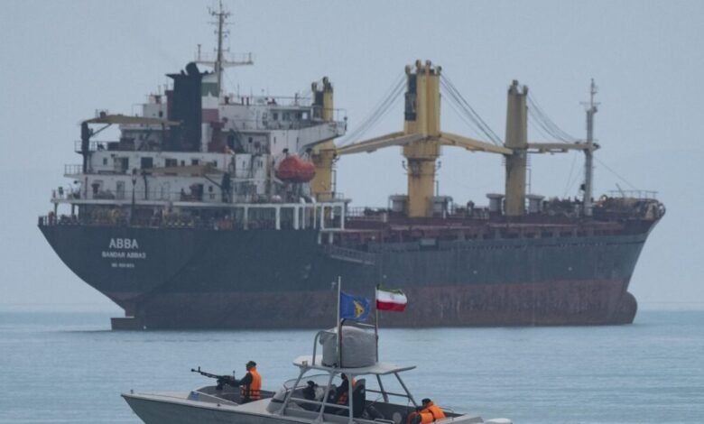 طهران: عبور السفن عبر مضيق هرمز مشروط بالتنسيق مع إيران