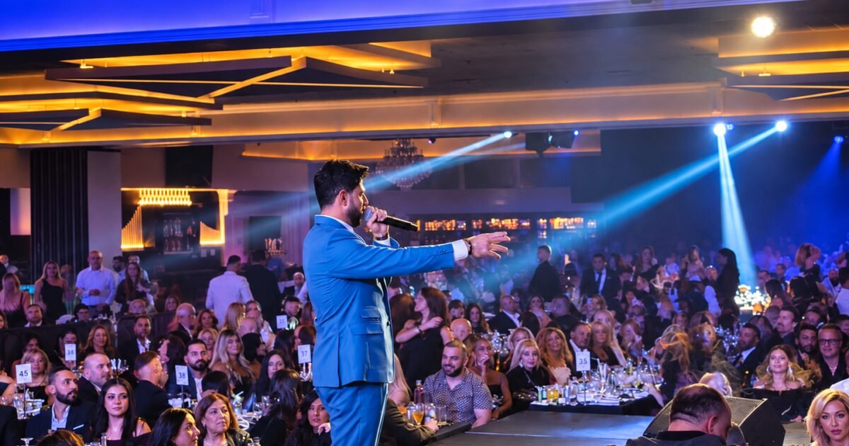 كريم نور يشعل Bellagio Banquet Hall في وارن بميشيغان